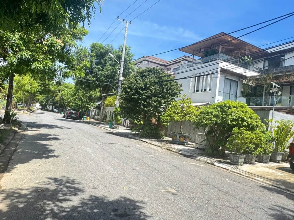 Lô đất biệt thự mặt tiền đường Nguyễn Lữ, Đà Nẵng 270m² giá 25 tỷ - Cơ hội đầu tư hiếm có!