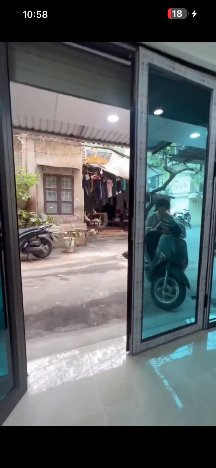 Căn hộ cho thuê tại Khâm Thiên, Đống Đa 95m² giá 10 triệu/tháng - Vị trí thuận tiện, an ninh tốt