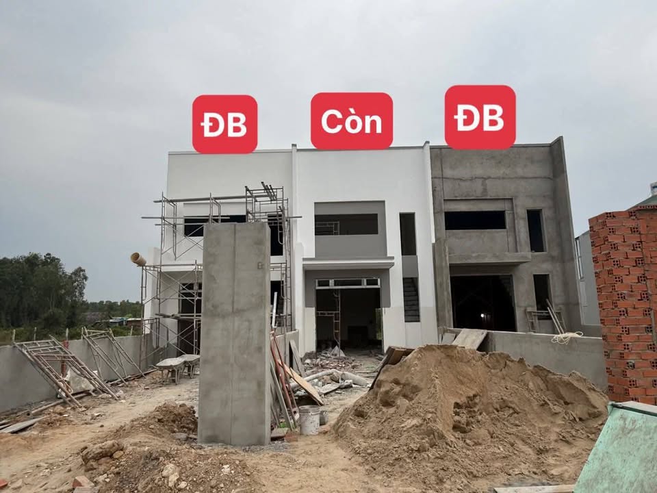 Nhà trệt lửng 200m² Bến Cát giá 2.2 tỷ - Sân vườn thoáng mát!