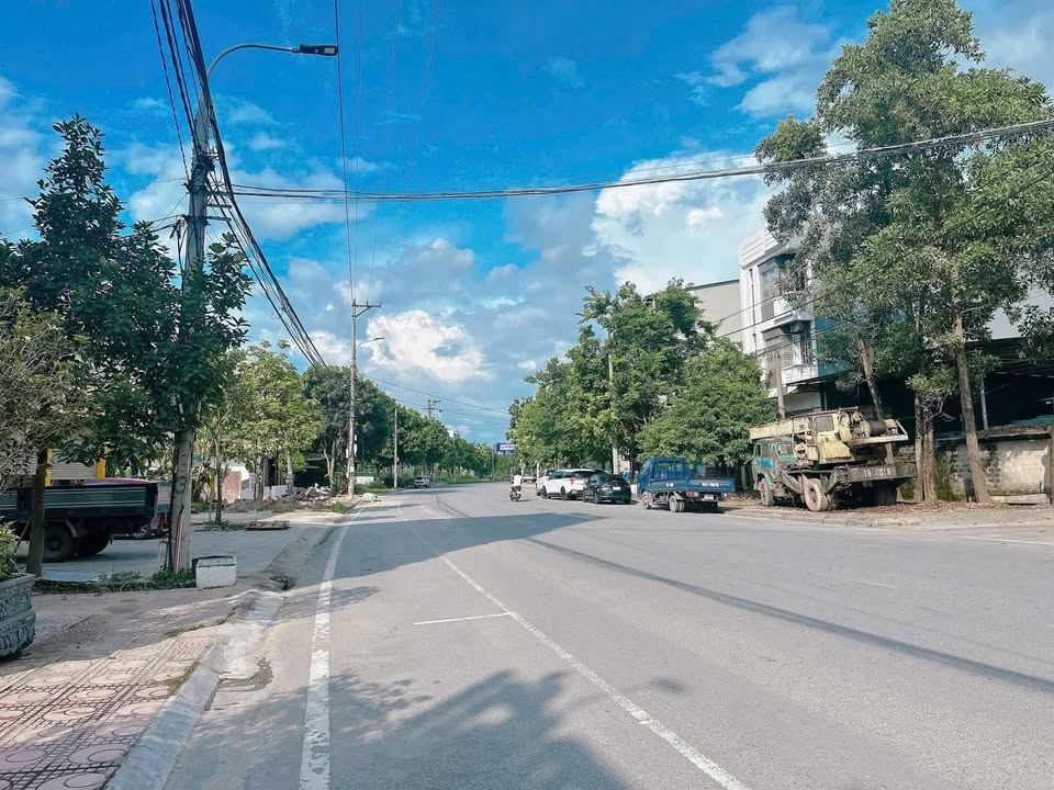 Đất nền Nguyễn Du, TP Việt Trì, 90m² giá chỉ 7.x tỷ - Vị trí kinh doanh đắc địa!