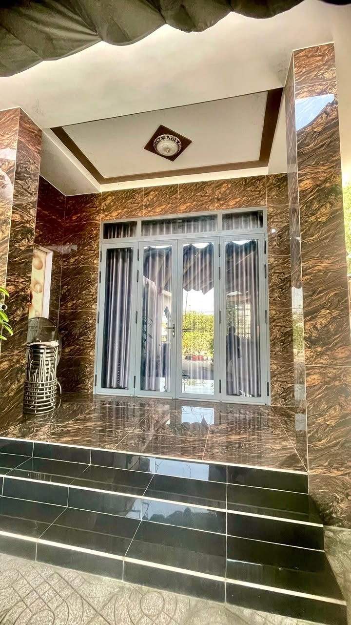 Nhà cấp 4 Phú Hội Nhơn Trạch 168m² giá 2.9 tỷ - Sổ hồng riêng, vị trí đẹp!