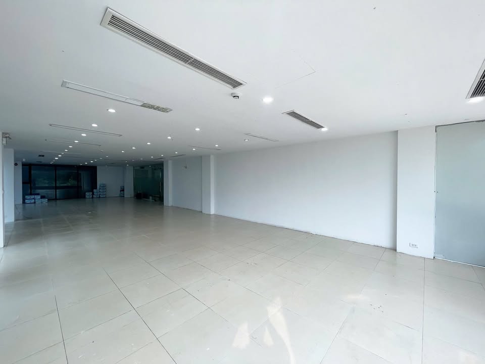Văn phòng cho thuê 170m² đường Thanh Liệt giá 30 triệu - Đầy đủ tiện nghi và an ninh