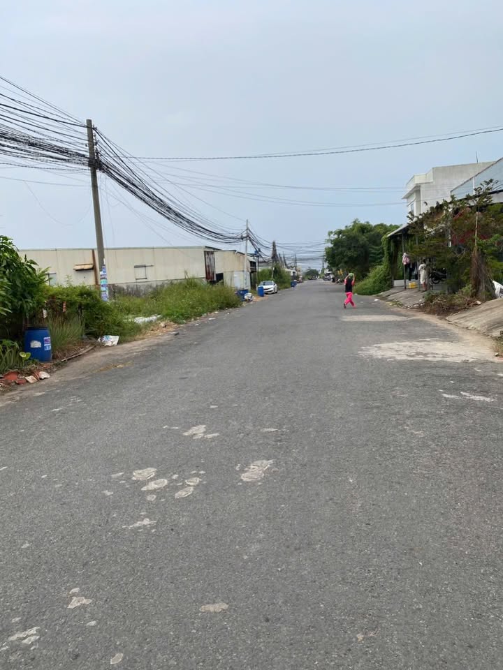 Đất nền 125m² Tân Đức giá chỉ 1.7 tỷ - Sổ hồng riêng, xây dựng tự do!