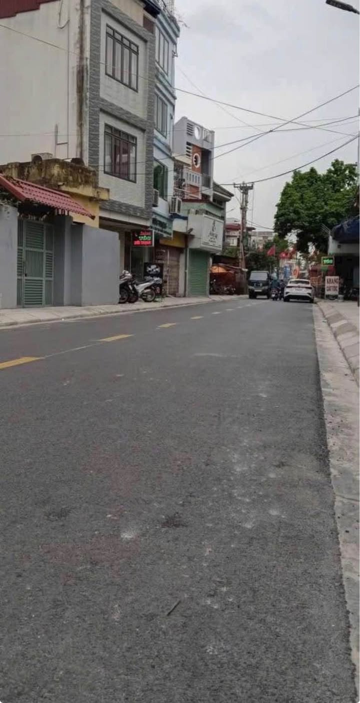 Nhà 2 tầng mặt đường Trữ Khê, Quận Kiến An, 43m² giá 3.49 tỷ - Vị trí đẹp, kinh doanh thuận lợi!