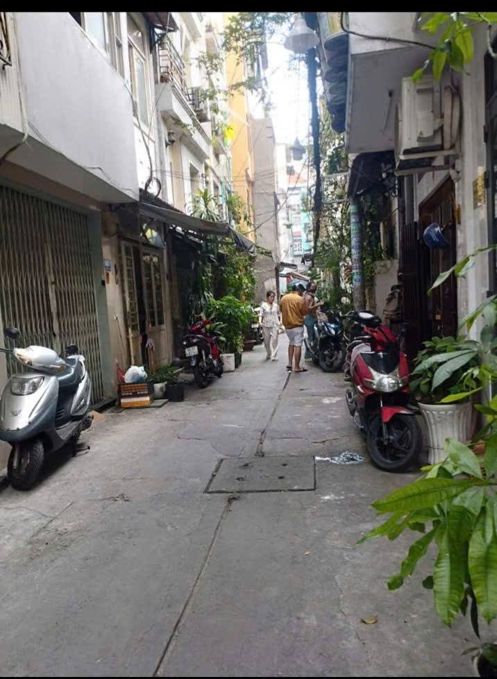 Nhà nguyên căn cho thuê Nguyễn Thiện Thuật Quận 3 diện tích 22m² - Đường hẻm 4m, gần ngã 6 Cộng Hòa