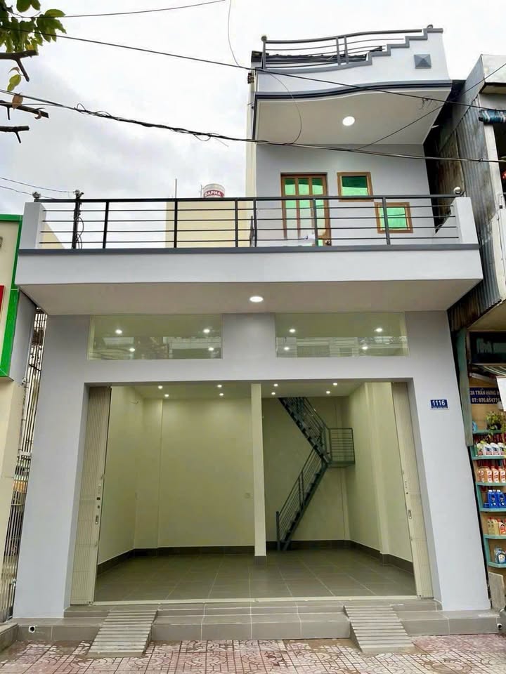 Nhà mặt tiền Trần Hưng Đạo, Mỹ Bình, 41.5m² giá 9 tỷ - Đầu tư sinh lời ngay!