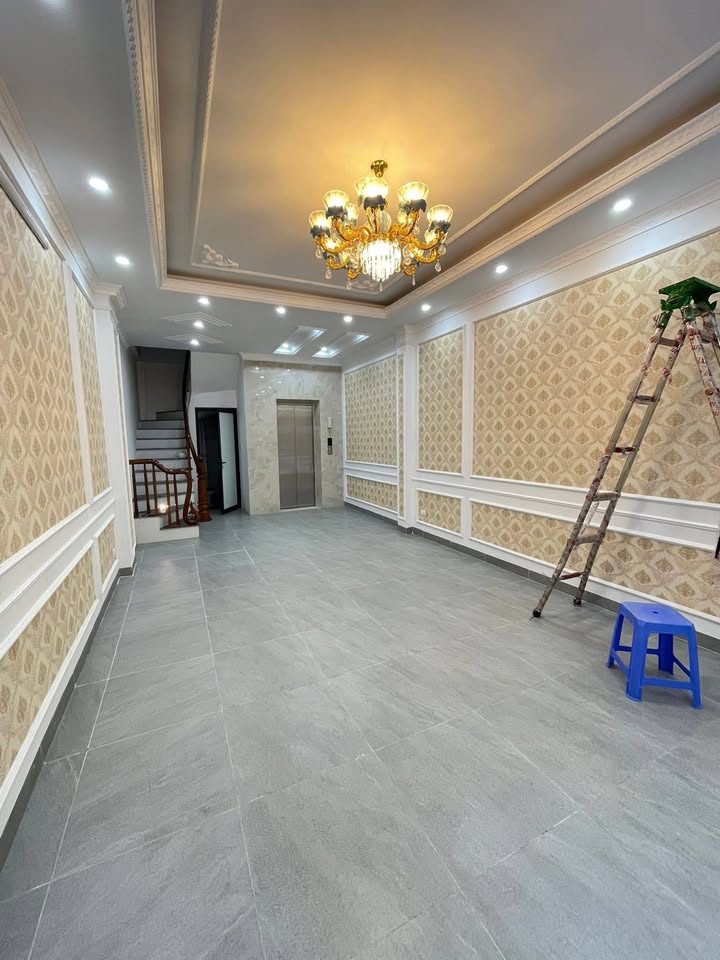 Nhà cho thuê dịch vụ Vạn Phúc 50m² giá 25 triệu - Thiết kế 7 tầng hiện đại!