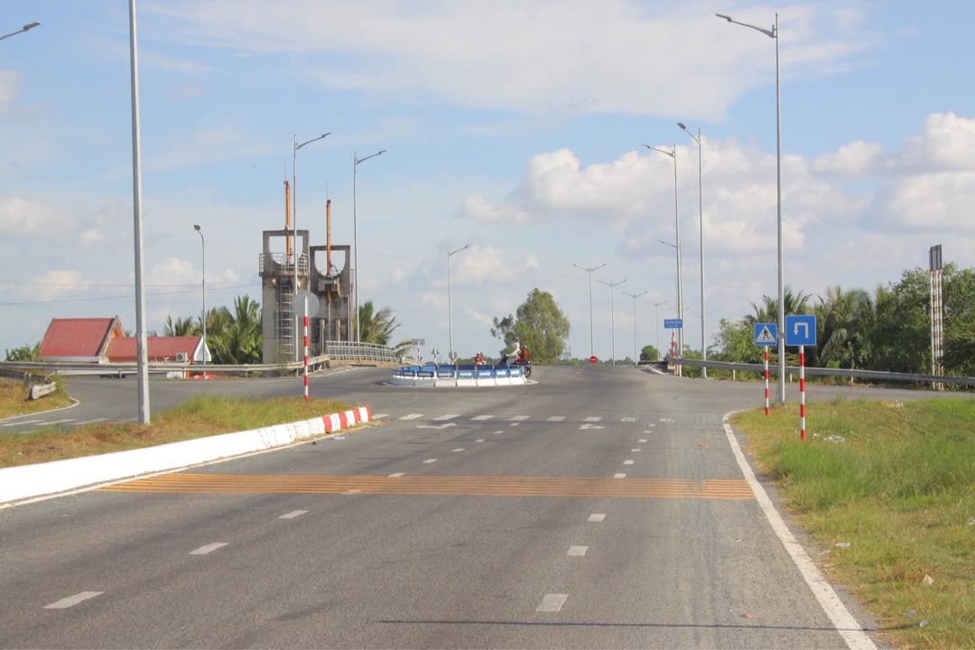 Đất nền 95m² Lâm Quang Ky nối dài giá 590 triệu - Sổ hồng chính chủ, xây dựng tự do!