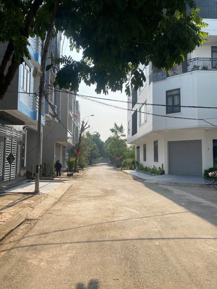 Đất chính chủ 2 mặt tiền tại phường Thịnh Lang, 109m² giá 2 tỷ - Sổ đỏ sang tên ngay!