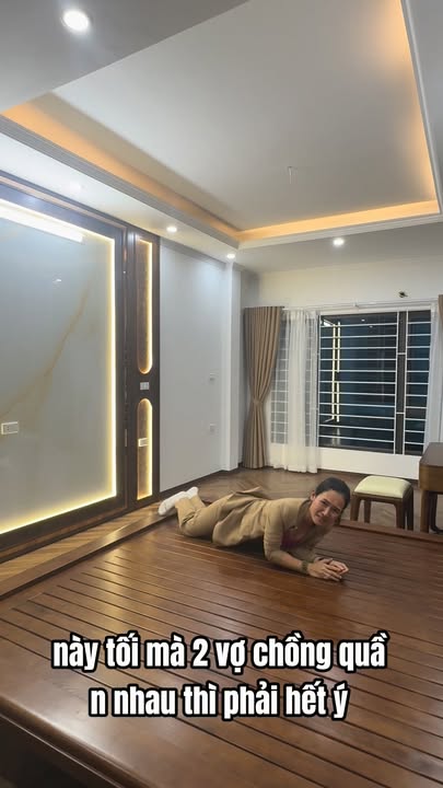 Nhà 8 tầng phố Hoàng Đạo Thành 42m² giá 20.8 tỷ - Thang máy, ô tô tránh, an ninh cao!