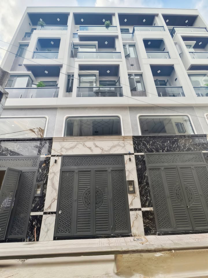 Nhà mới 5 tầng hẻm 2 xẹt đường Chiến Lược, 72m² giá 8.4 tỷ - Tiện ích đầy đủ chỉ 500m!