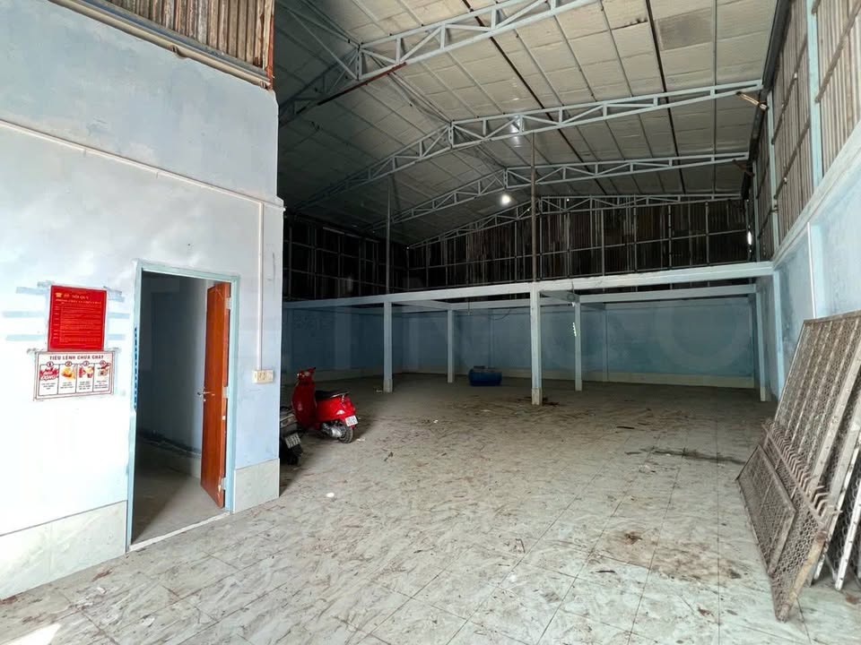 Kho xưởng cho thuê tại KDC Hưng Phú 1, Cần Thơ 300m² - Giá chỉ 18 triệu/tháng!