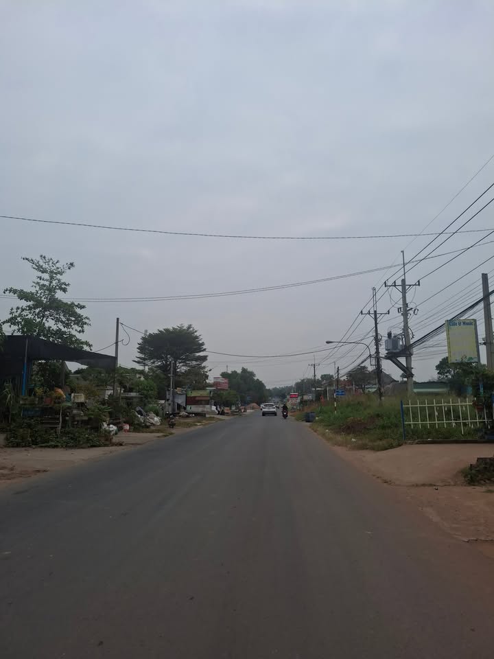 Lô đất mặt tiền đường Kho Đạn, Bến Cát, 700m² chỉ 5 tỷ - Cơ hội đầu tư tuyệt vời!