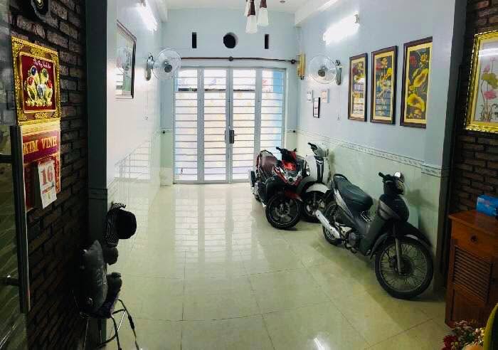 Nhà phố Phú Nhuận 45m² giá 8.x tỷ - Hẻm xe hơi thông tiện lợi!