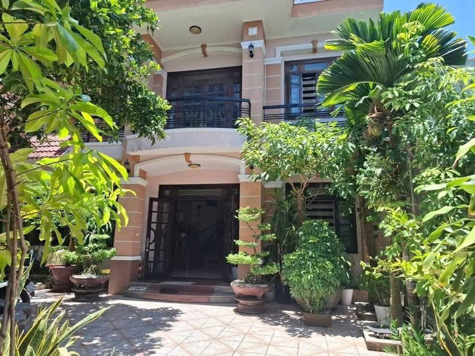 Biệt thự 2 tầng mặt tiền Kiệt 260 Điện Biên Phủ, 200m² giá 8 tỷ - Sẵn sàng cho gia đình bạn!