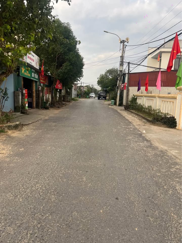 Đất mặt tiền Lê Anh Xuân, Bắc Lý, Đồng Hới 112m² chỉ 1.2 tỷ - Cơ hội vàng cho đầu tư!