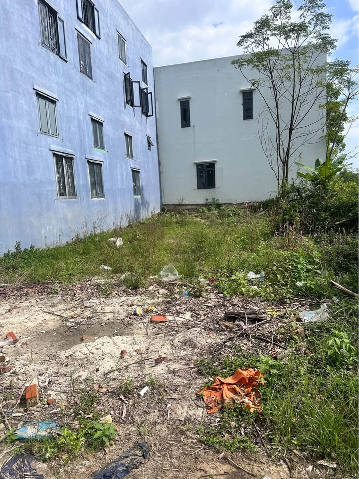 Đất nền Phường Hoà Quý, Đà Nẵng 105m² giá 2.7 tỷ - Khu vực giao thông thuận lợi