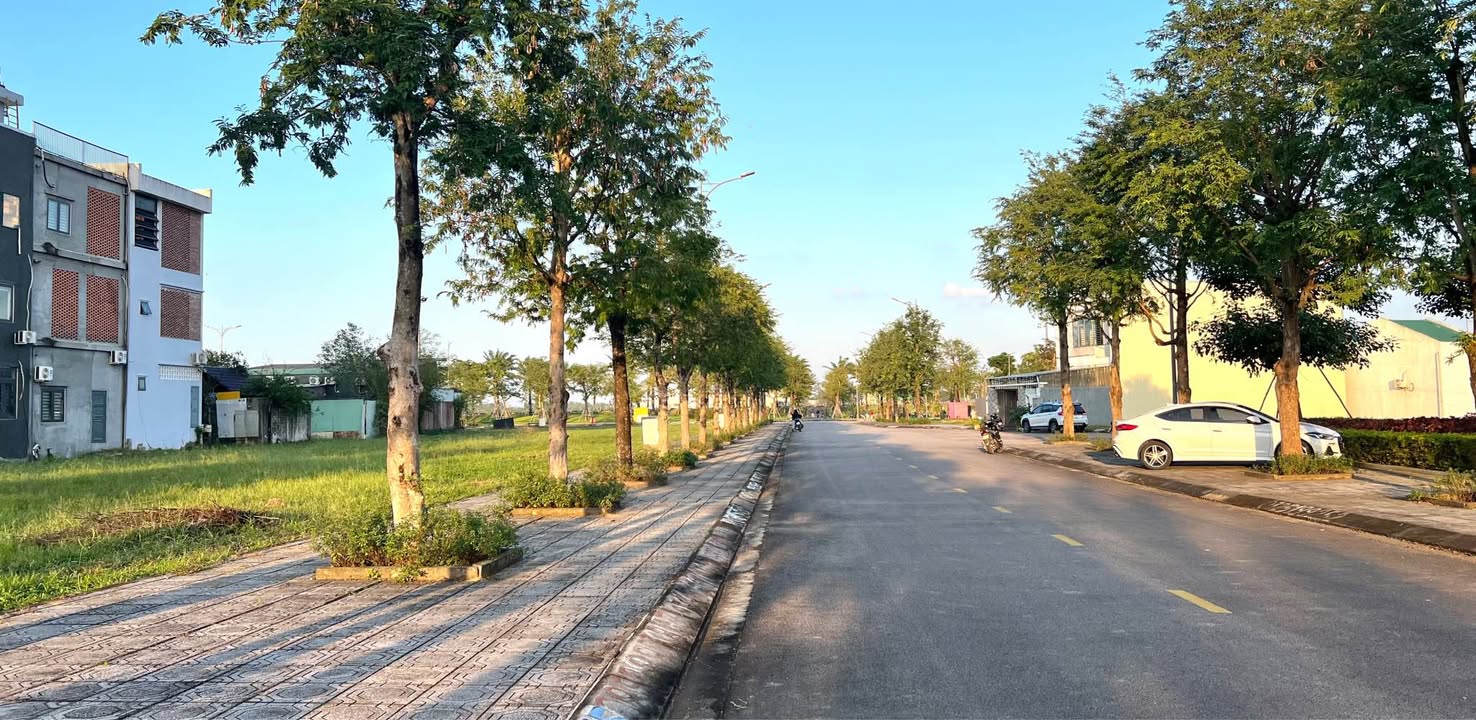 Đất nền Khu ADB, Đà Nẵng 132m² giá 3.25 tỷ - Đối diện công viên thoáng mát!