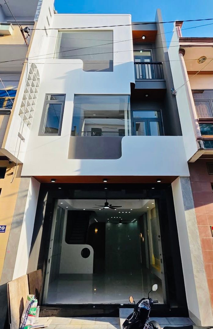 Nhà mặt tiền chợ Đầm Quy Nhơn 70m² giá 6.5 tỷ - Đầu tư sinh lời cao!