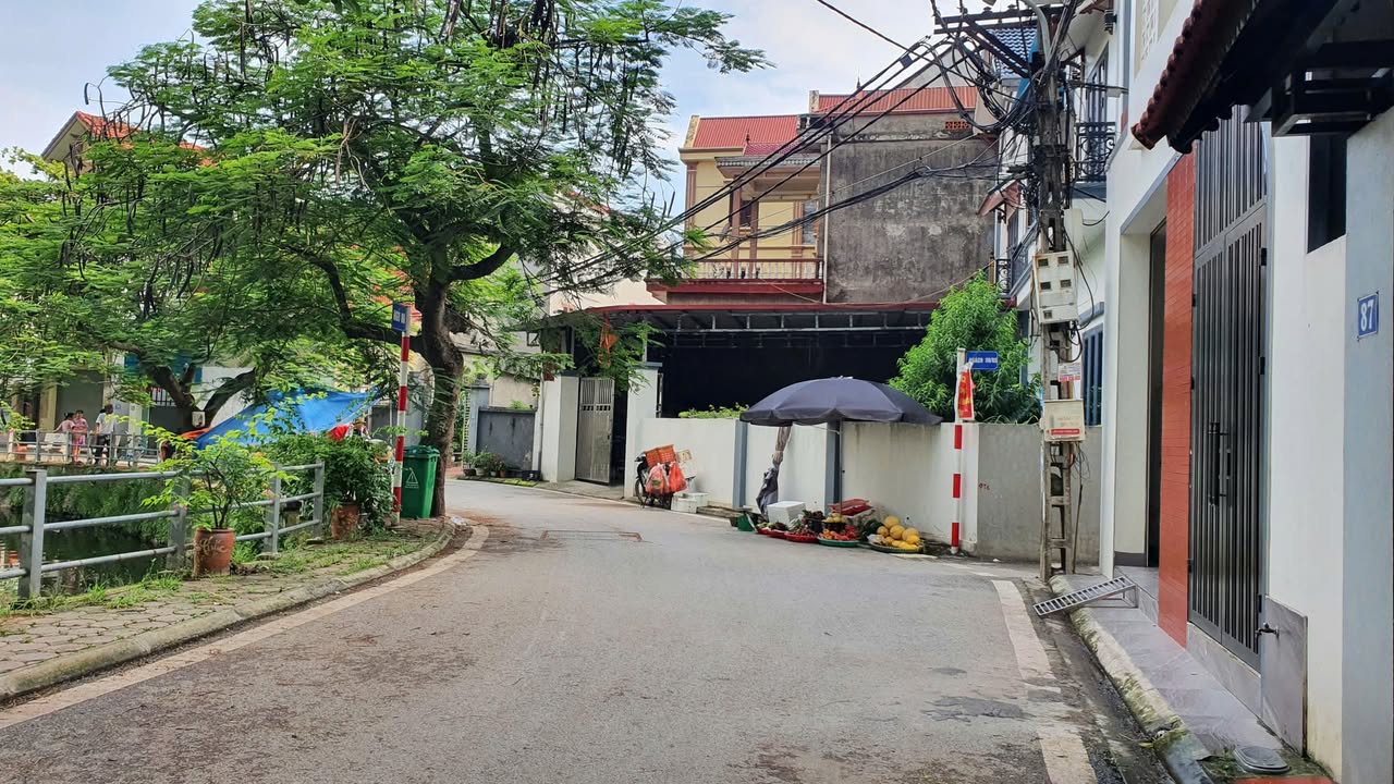 Đất Yên Thường, Gia Lâm 100m² giá 5 tỷ - Ngõ ô tô vào tận nơi!