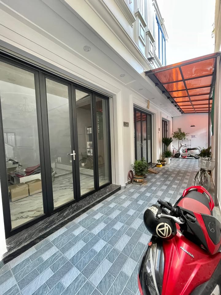 Nhà 3 tầng mới xây tại Lạch Tray - 44m² chỉ từ 3.x tỷ!