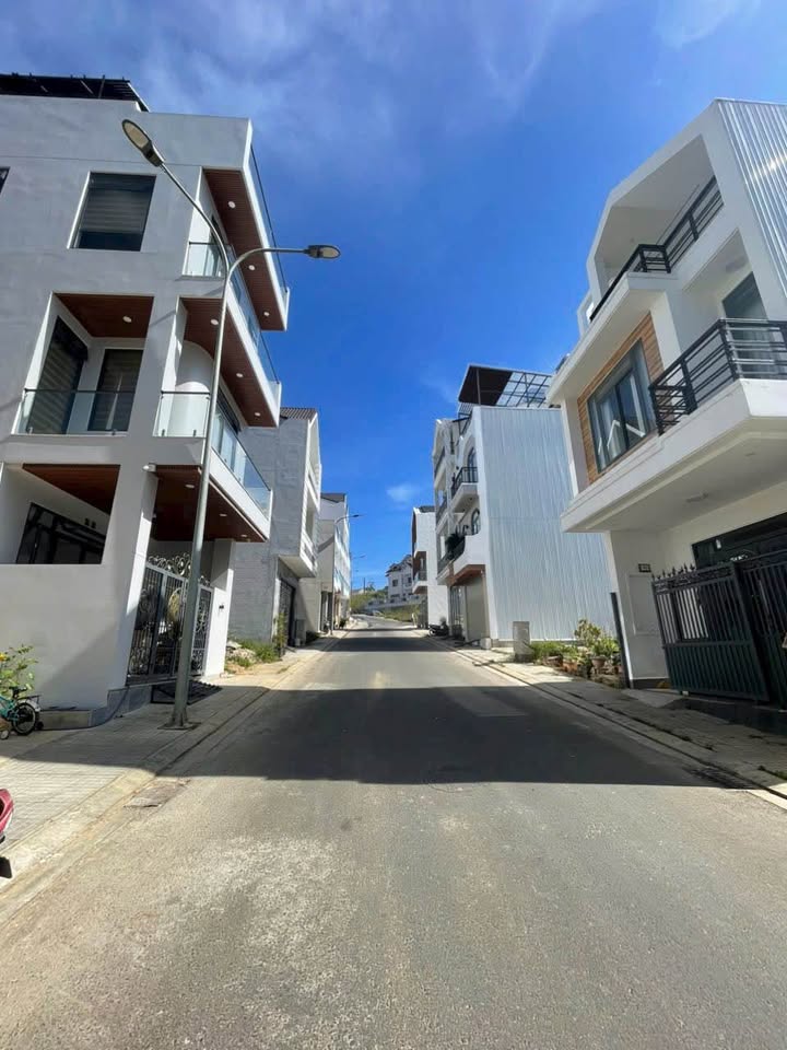 Đất 3 Mặt Tiền KQH Dân Cư Số 5 An Sơn 72m² giá 7.2 tỷ - Cơ hội đầu tư sinh lời!