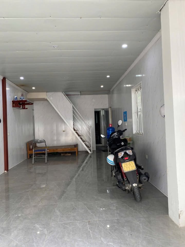 Nhà cho thuê 2 tầng Giang Biên 60m² giá 8 triệu - GARA Ô TÔ 7 CHỖ