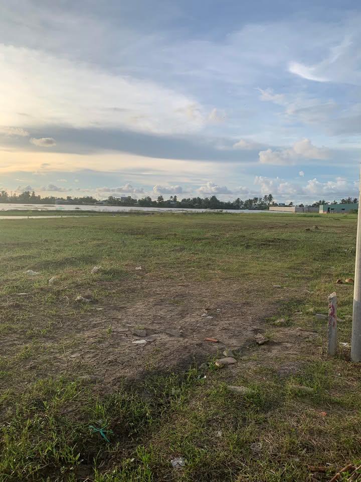 Đất thổ cư Thạnh Lộc, Châu Thành 400m² chỉ 1 tỷ - Sổ riêng, xây dựng ngay!