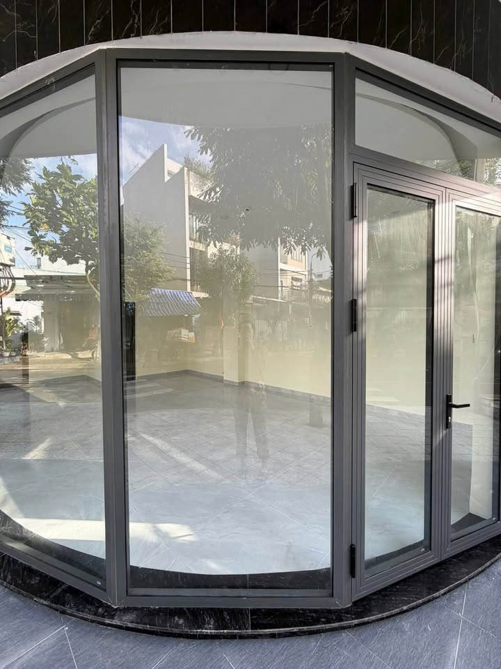 Cho thuê mặt bằng lô góc đường Mỹ An, Ngũ Hành Sơn 40m² - Phù hợp cho nhiều loại hình kinh doanh!