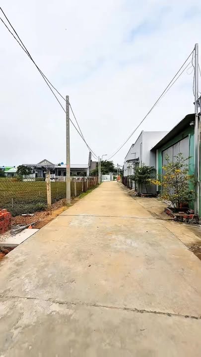 Nhà mặt tiền đường Kênh Cầu Đen, Phước Hậu, 110m² giá 1.9 tỷ - Đầu tư sinh lời!