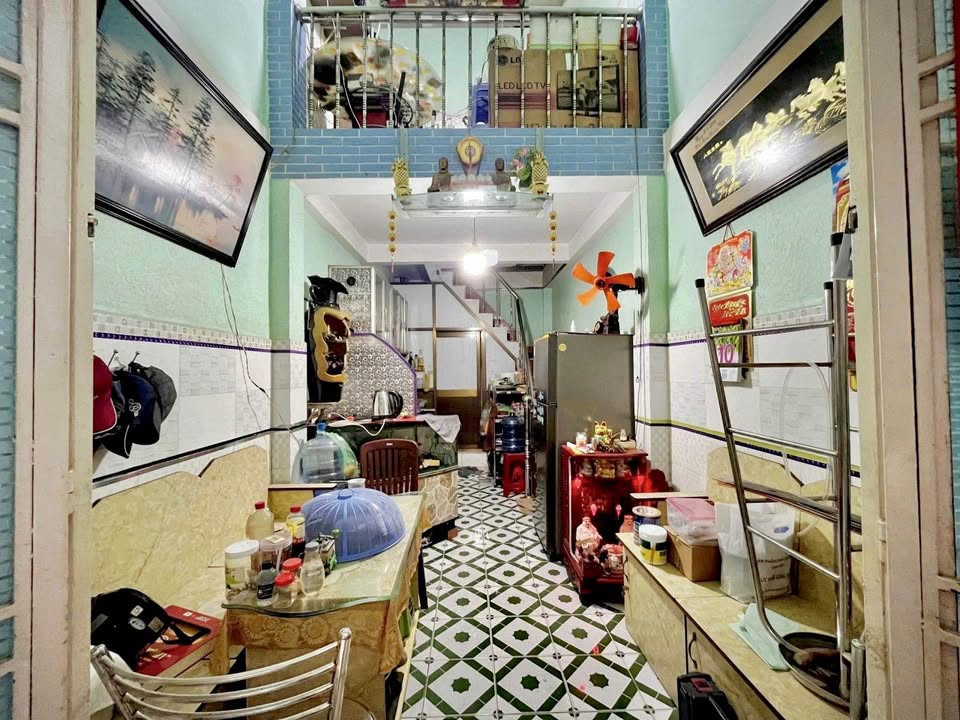 Nhà riêng Quận 10, Hẻm 3 Lê Hồng Phong, 18m² giá 3 tỷ - Chính chủ bán gấp!