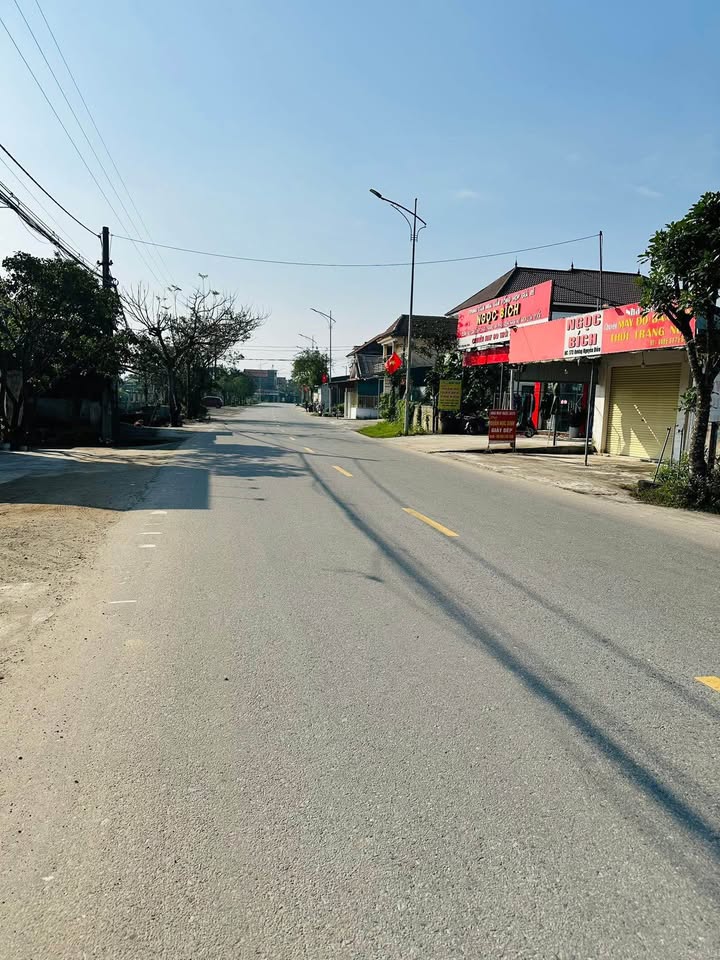 Đất nền kinh doanh tại đường Nguyễn Biên, Thị trấn Cẩm Xuyên 225m² giá 3 tỷ - Cơ hội đầu tư tuyệt vời!