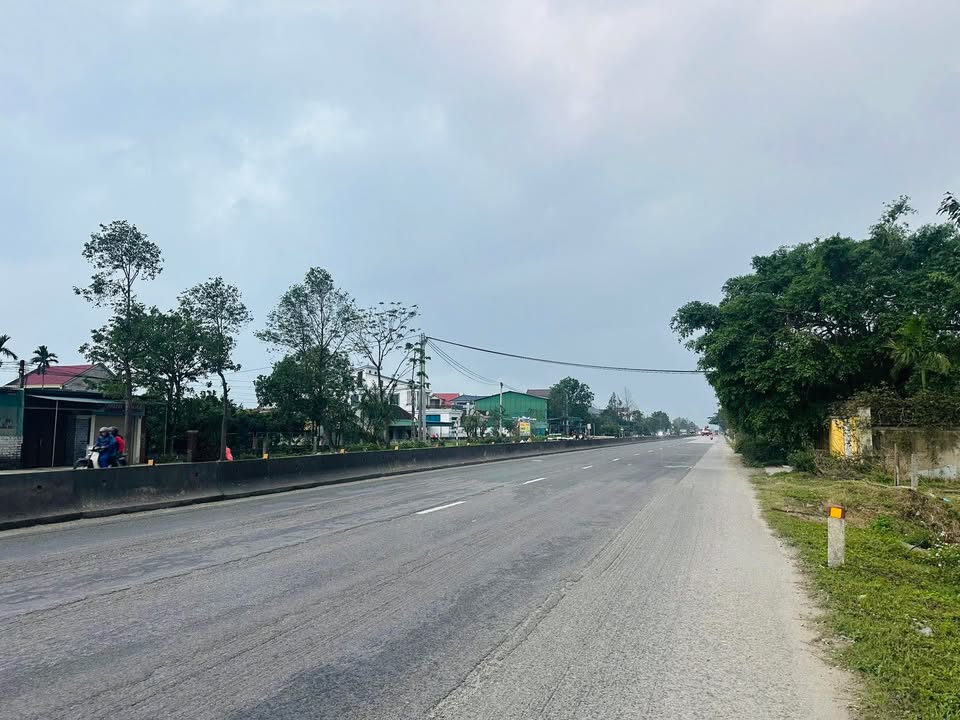 Đất nền QL 1A Thiên Lộc 200m² giá chỉ 3 tỷ - Đối diện khu công nghiệp Hạ Vàng