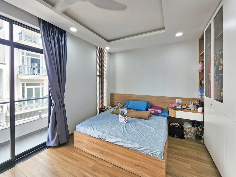 Nhà cho thuê Đường Cửu Long, Quận Tân Bình 125m² giá 24 triệu - Lợi nhuận hấp dẫn 38 triệu!