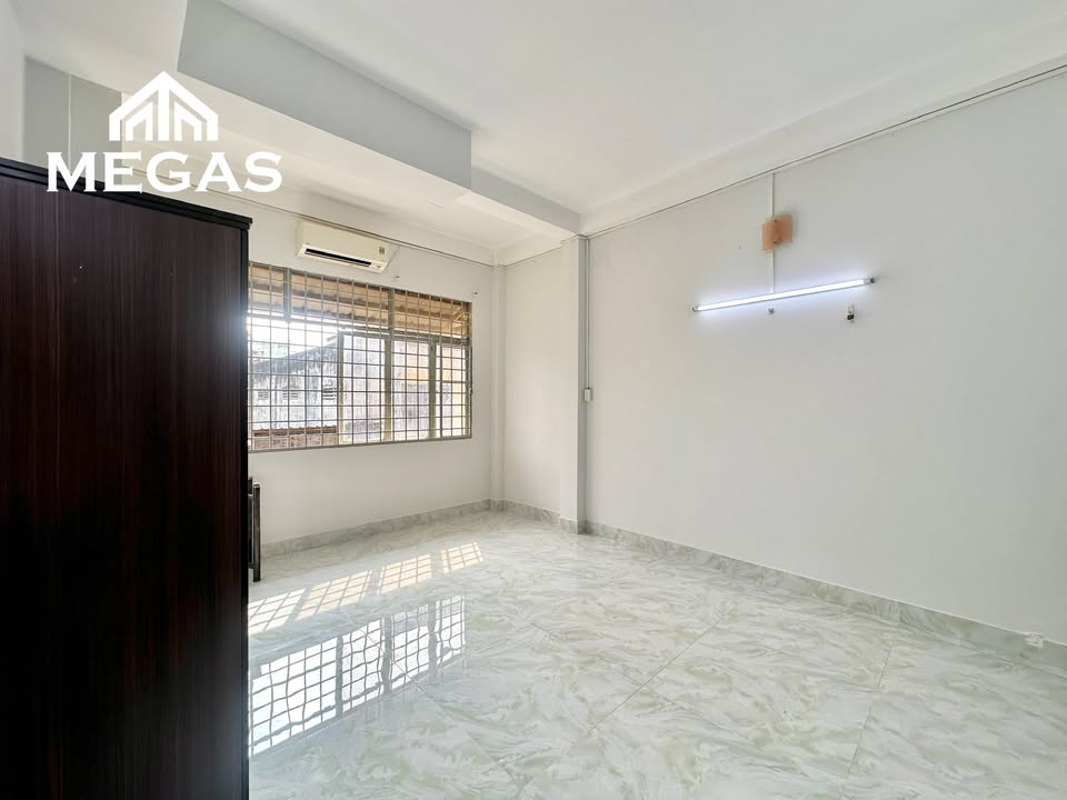 Studio cho thuê tại Hòa Bình, Tân Phú - Không chung chủ, giá thỏa thuận!