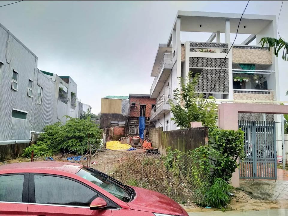 Đất nền 333 Phạm Văn Đồng 148m² giá chỉ 2x triệu - Sát sân bóng Lại Thế!