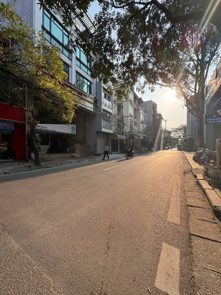 Mặt phố Lãng Yên Hai Bà Trưng 35m² giá 10.5 tỷ - Kinh doanh sầm uất!