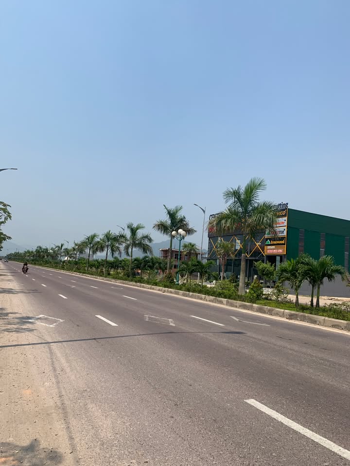 Đất đấu giá LK1 lô 2 đến lô 14 khu đô thị Long Vân 100m² - Giá từ 2 tỷ hấp dẫn!