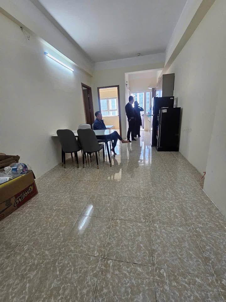 Căn hộ 2 phòng ngủ Chung cư 30T Nam Trung Yên, quận Cầu Giấy, giá 12.5 triệu - Sẵn sàng vào ở ngay!