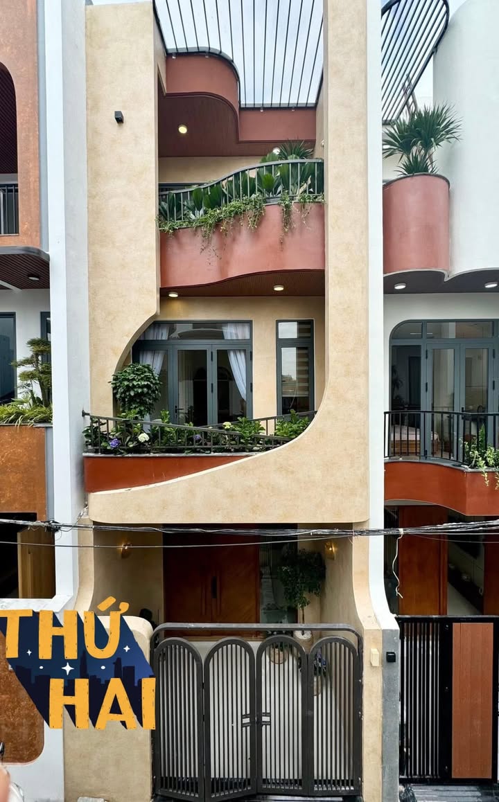 Nhà 3 tầng chính chủ Kiệt Tôn Đức Thắng 62,1m² giá 5,9 tỷ - Full nội thất cao cấp!