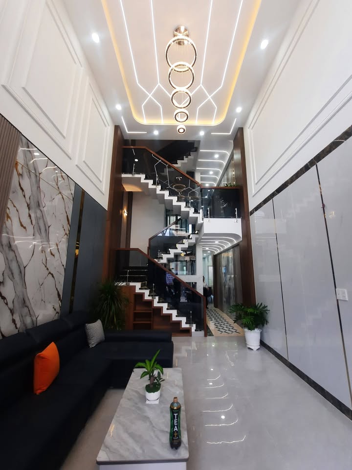 Nhà thang máy 4 tầng tại Khu Tên Lửa, Quận Bình Tân - Tiềm năng tăng giá cao!