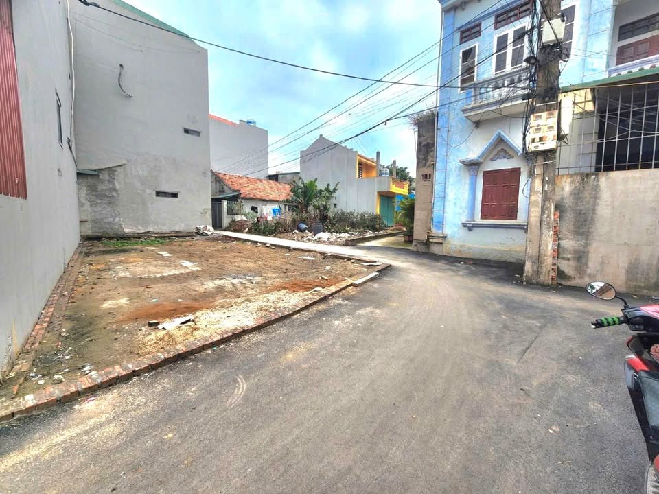 Đất Kiêu Kỵ 42m² giá 2 tỷ - Đầu tư sinh lời ngay!