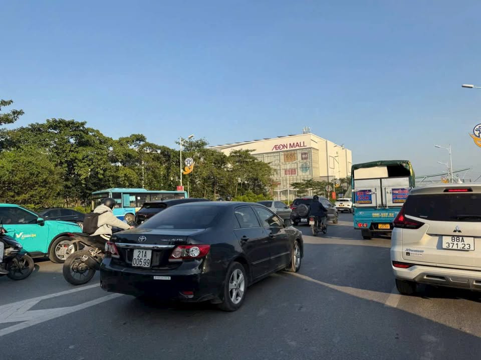 Nhà phố Long Biên 71m² giá 2 tỷ - Đầu tư sinh lời, tiện ích đầy đủ!