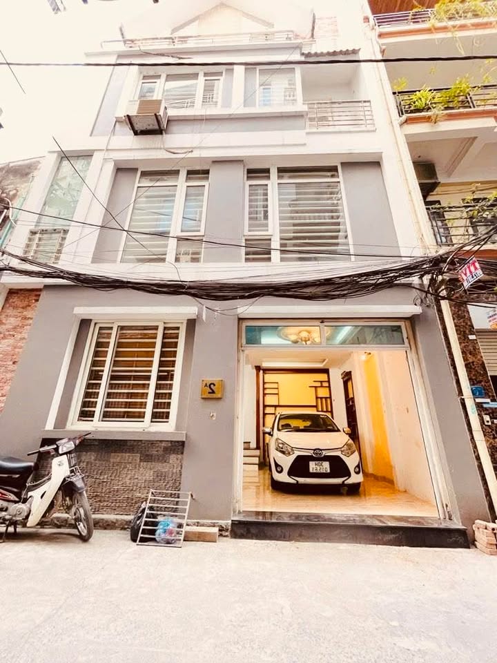 Nhà phố Bồ Đề 45m² giá 10 tỷ - Ô tô vào nhà, kinh doanh thuận lợi!