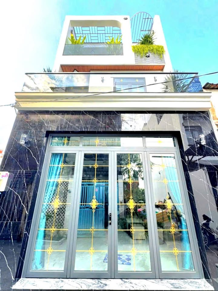 Nhà mới xây ở Hẻm 1716 Huỳnh Tấn Phát, 60m² giá 5.55 tỷ - Đầy đủ nội thất, sẵn sàng ở ngay!