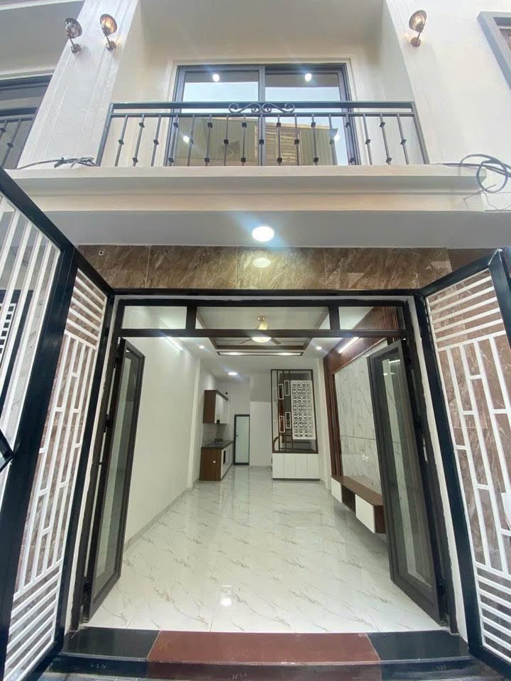 Nhà Thụy Phương 32m² giá 5.2 tỷ - Ngõ ô tô vào tận nhà!