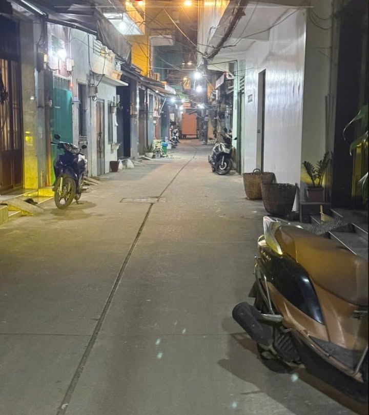 Nhà riêng Lò Siêu, P.16, Q.11 25.5m² giá 4.65 tỷ - Chính chủ, sổ hồng hoàn công đủ!