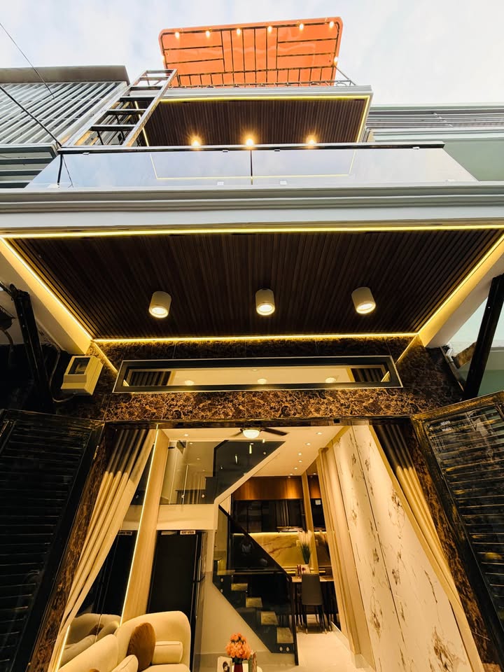 Mini House Nguyễn Sỹ Sách, quận Tân Bình, 28m², giá 4.27 tỷ - Sẵn sàng vào ở với nội thất đầy đủ!