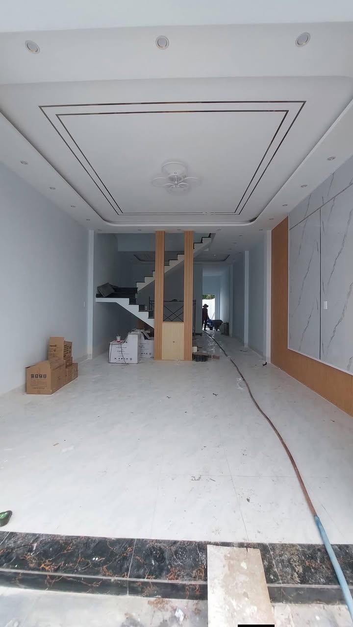 Nhà cấp 4 tại xã Phước Lợi, huyện Bến Lức 150m² giá 1.8 tỷ - Đang hoàn thiện, giao ngay!