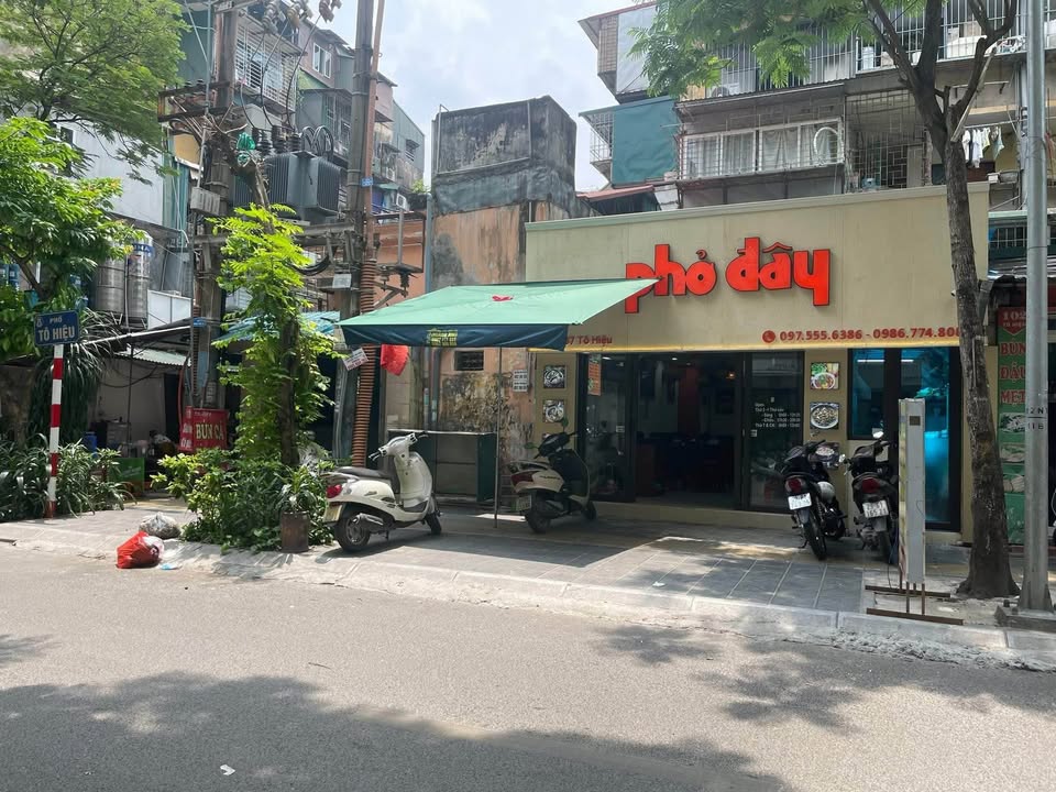 Shophouse Tô Hiệu Cầu Giấy 120m² giá 350 triệu - Chính chủ sang nhượng ngay!